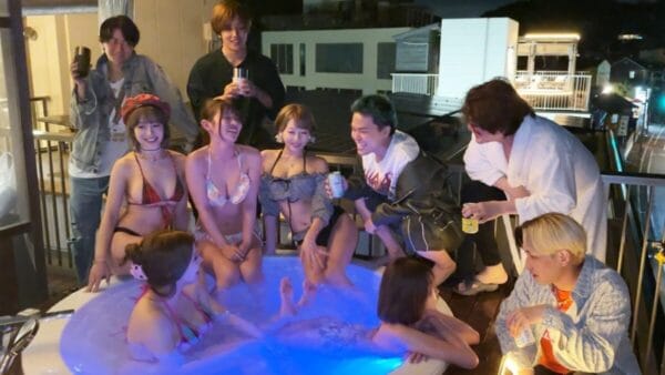 ヒカル、超人気AV女優5人と有名社長5人が1日デートしたら恋は芽生えるのか？を検証！まさかの動画外でキス勃発など「衝撃すぎる」面白さで1日で再生回数100万回越え！！