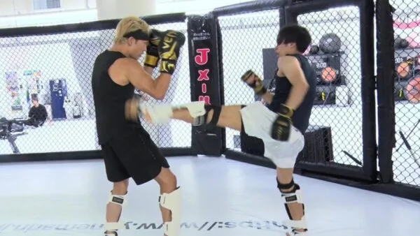 朝倉未来、「人生を変えたい」いじめられっ子のBreaking Down参加者と語る＆スパーリング！壮絶な過去を持つ2人の目標とは？ファンからは応援の声多数！